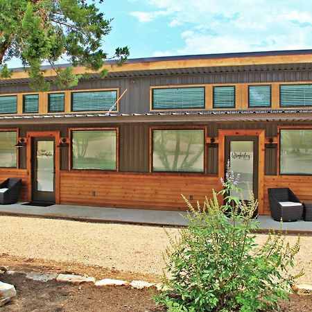 Green Acres Cottages - Wimberley Suite Ngoại thất bức ảnh