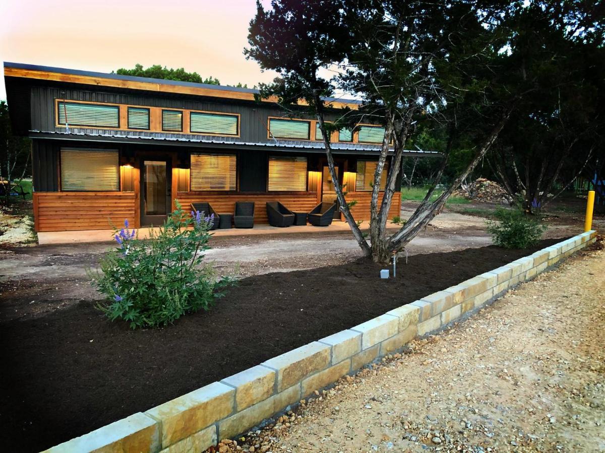 Green Acres Cottages - Wimberley Suite Ngoại thất bức ảnh